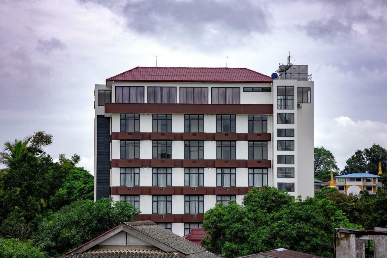 Virati Hotel Rangún Exteriér fotografie